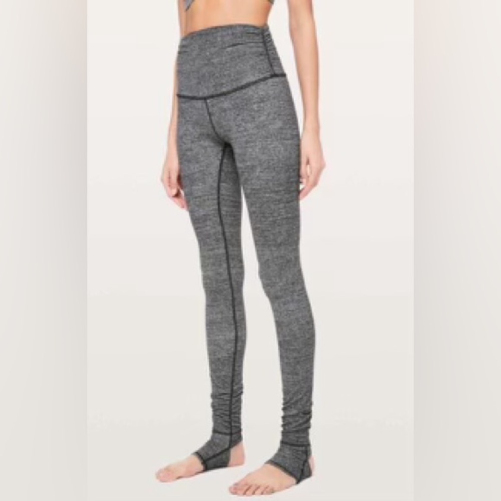 Lulu Still Mind Tight Size 4! Like new!